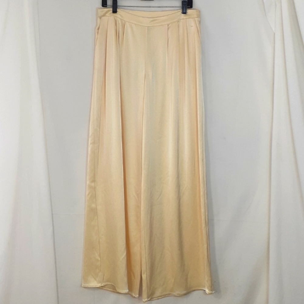 St. John wide leg cream silk pants size 10 new with tags